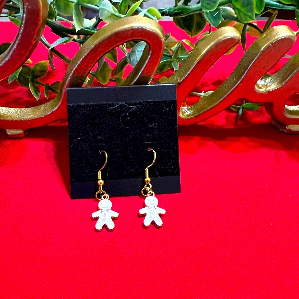 Cute white snowman earrings
